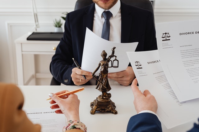 How to Find the Best Divorce Lawyer in Surrey | Highland Law